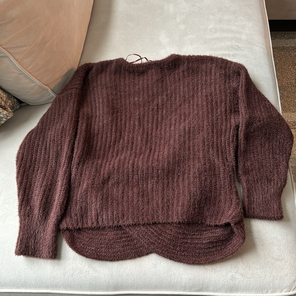 URBAN OUTFITTERS Reversible Faux Wrap Sweater - Picture 7 of 8